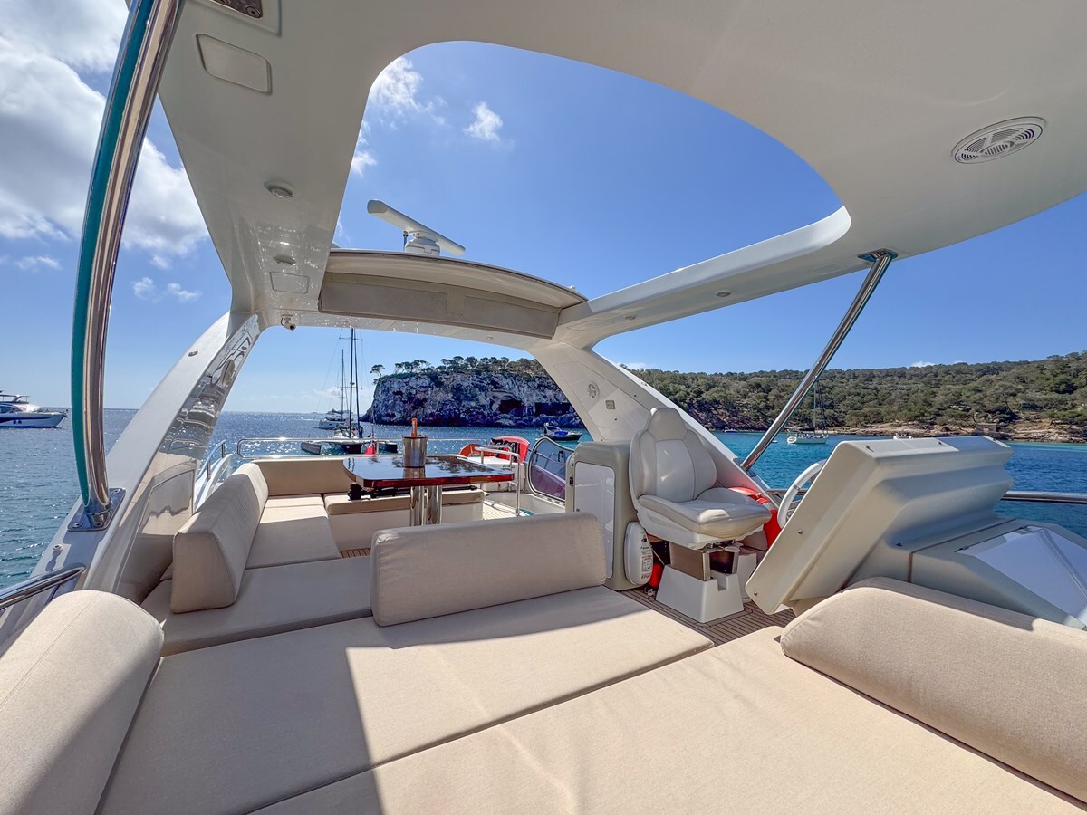 2013 AZIMUT YACHTS 66' 2