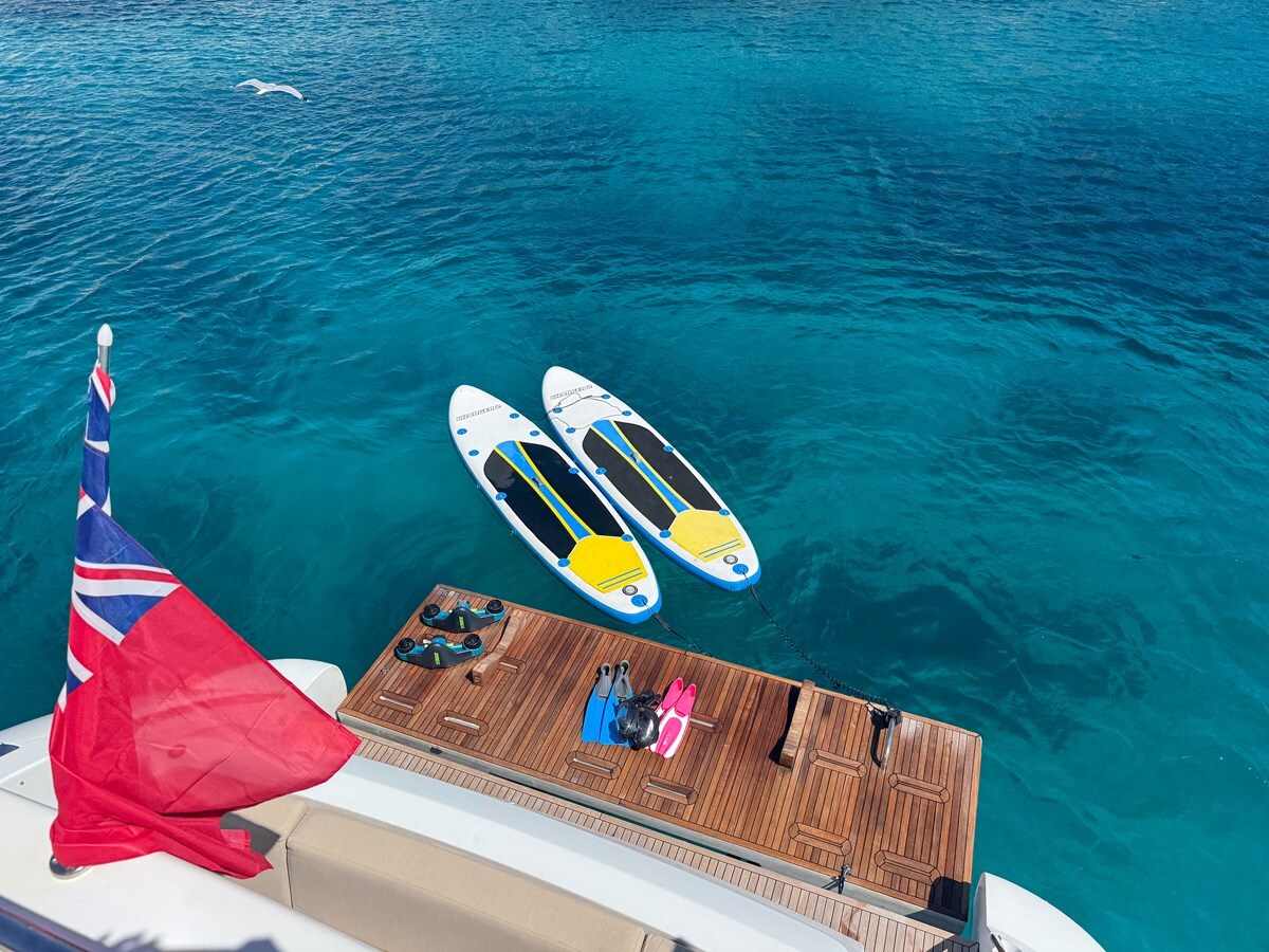 2013 AZIMUT YACHTS 66' 2