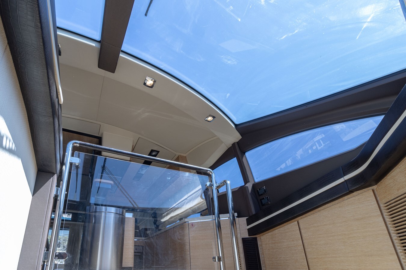 2013 AZIMUT YACHTS 66' 2