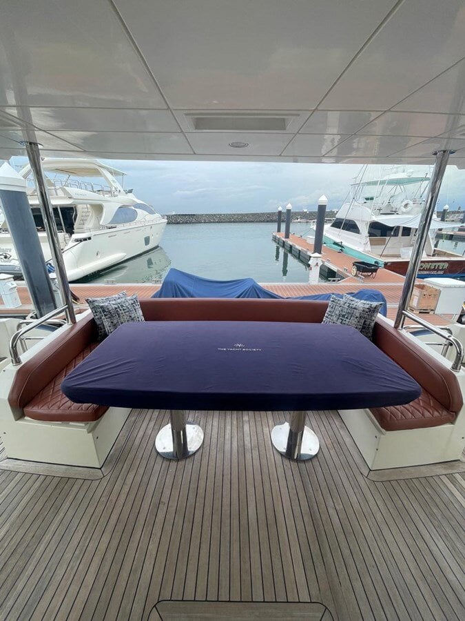 2013-azimut-yachts-78-9abd0e