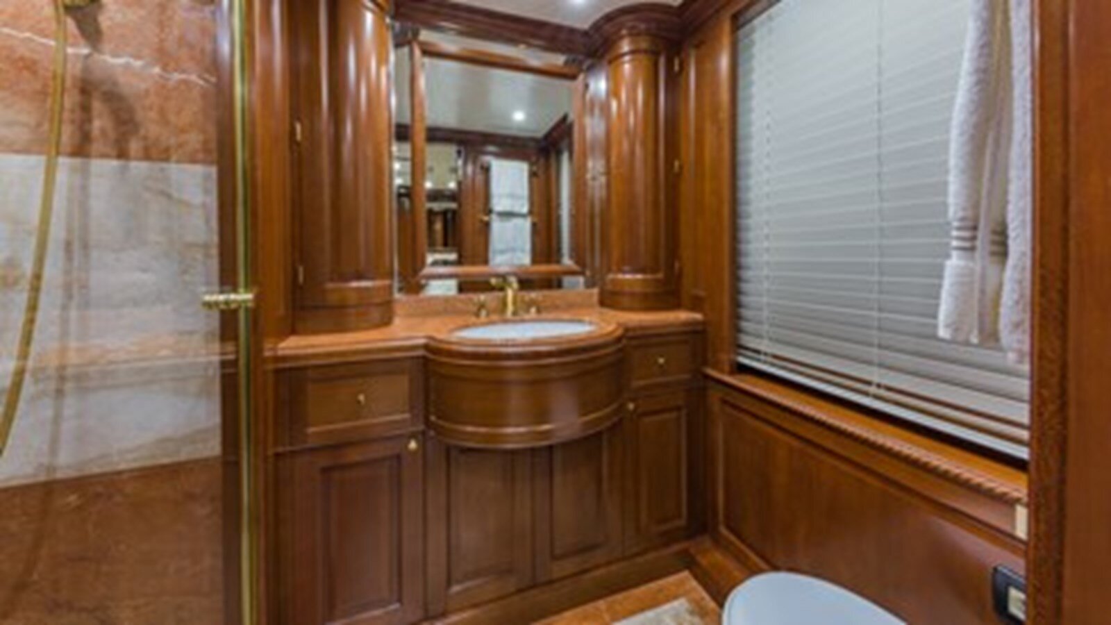 2013 BENETTI 121' 5