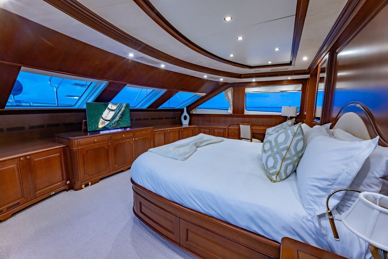 2013-benetti-121-182757