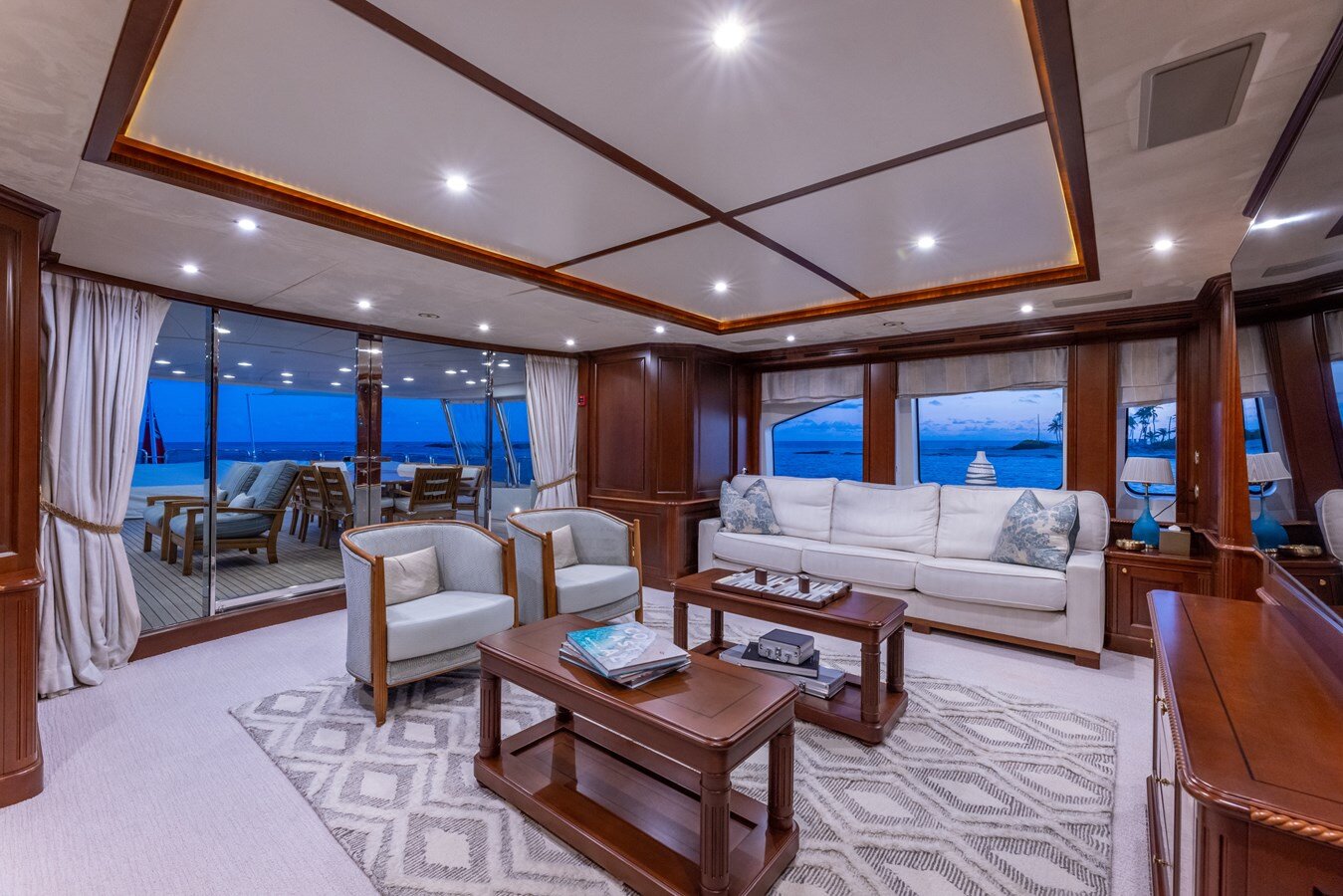 2013-benetti-121-182757