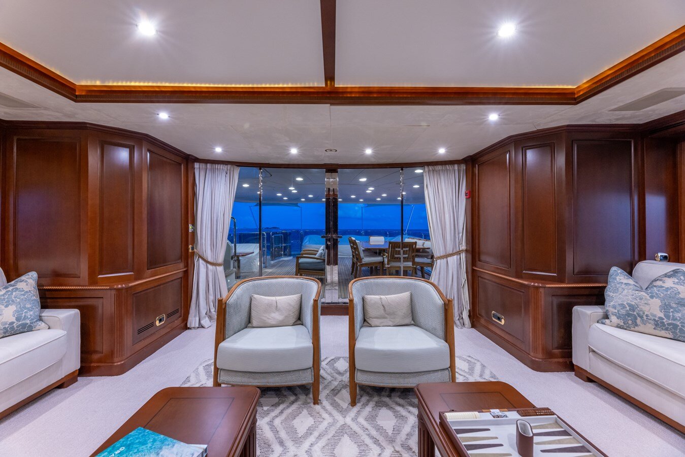 2013-benetti-121-182757