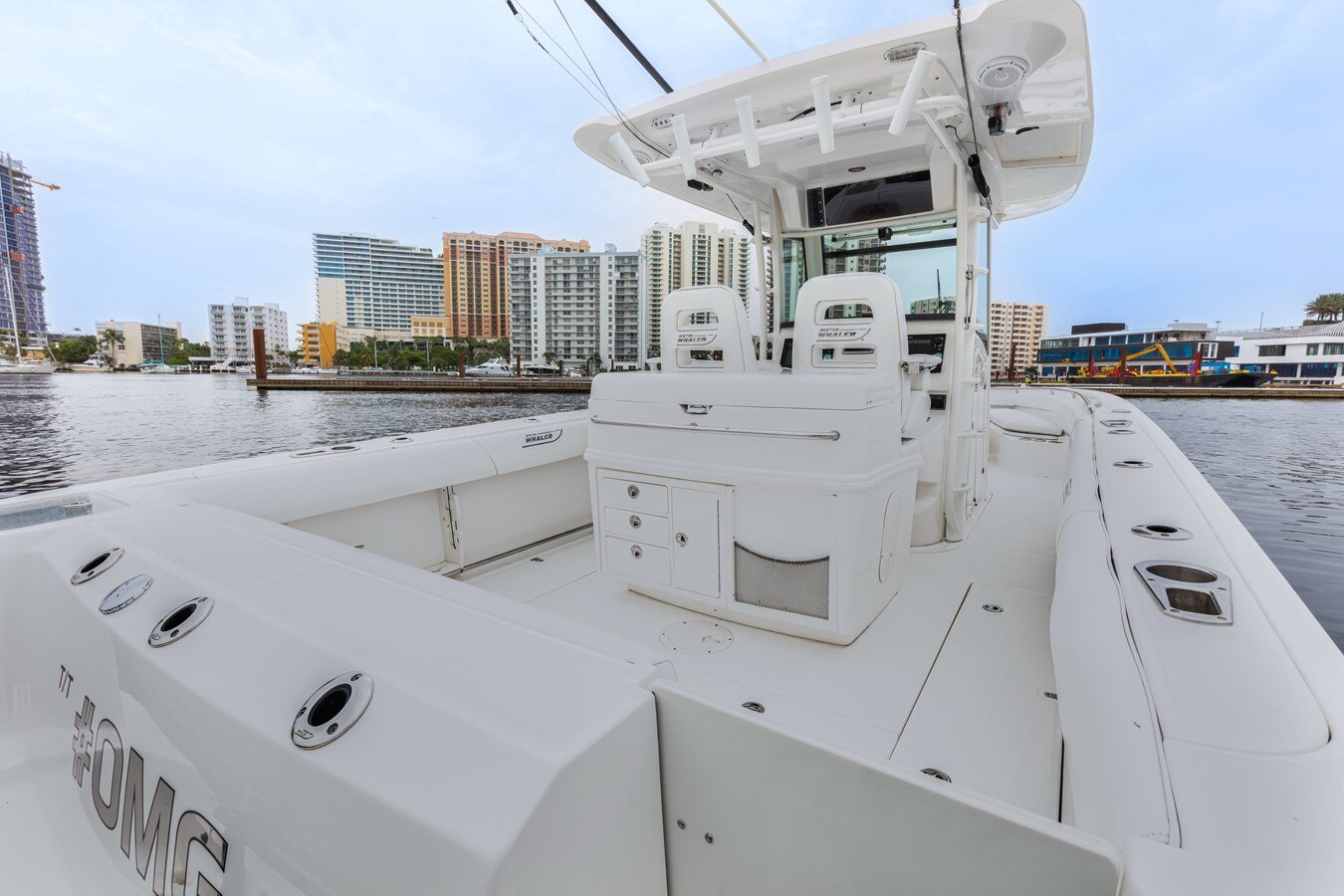 2013-boston-whaler-32-2-8b7df4