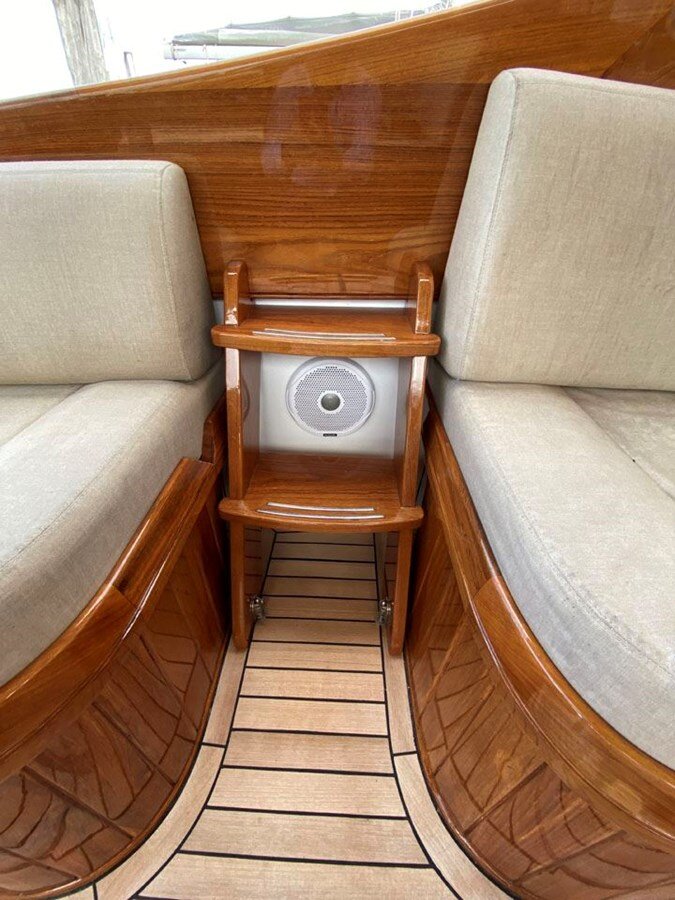 2013-cockwells-35-5-f686d1