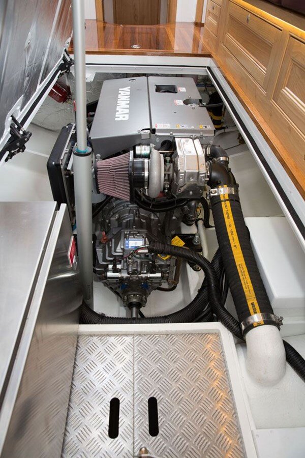 2013-cockwells-35-5-f686d1