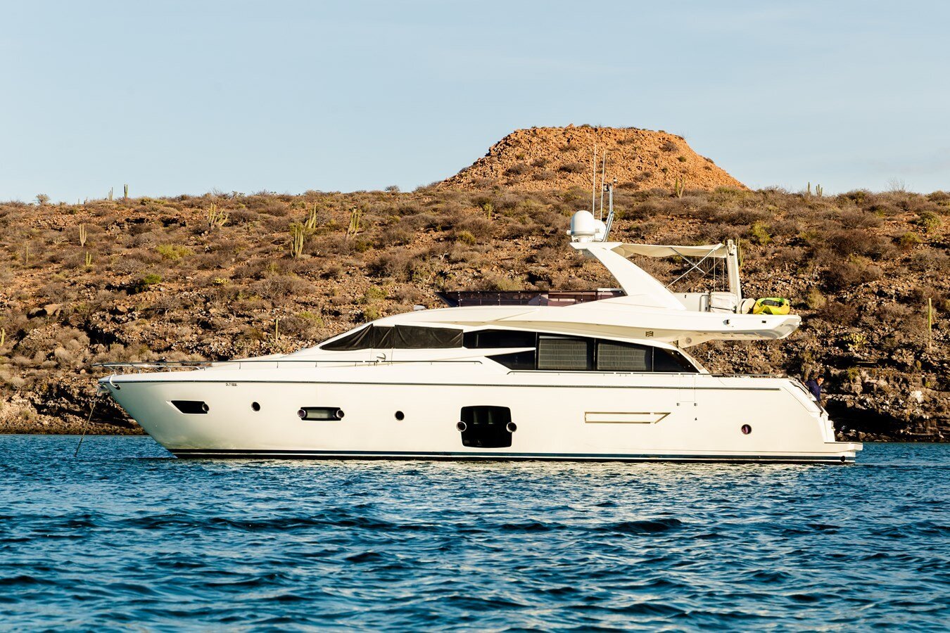 2013-ferretti-yachts-72-9a8766