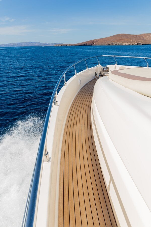 2013-ferretti-yachts-72-9a8766