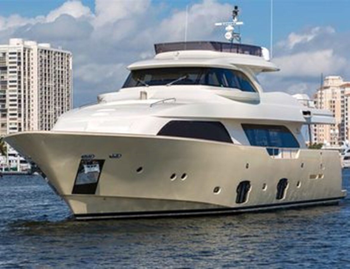 2013 FERRETTI YACHTS 86'