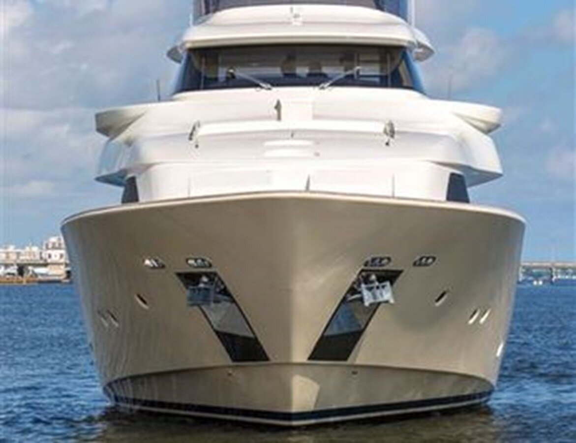 2013 FERRETTI YACHTS 86'