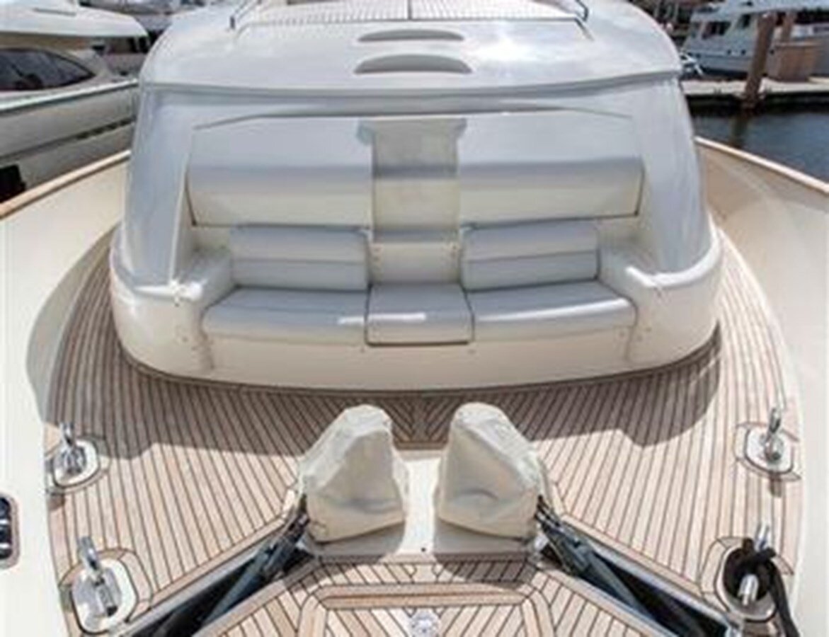 2013-ferretti-yachts-86-8cb228