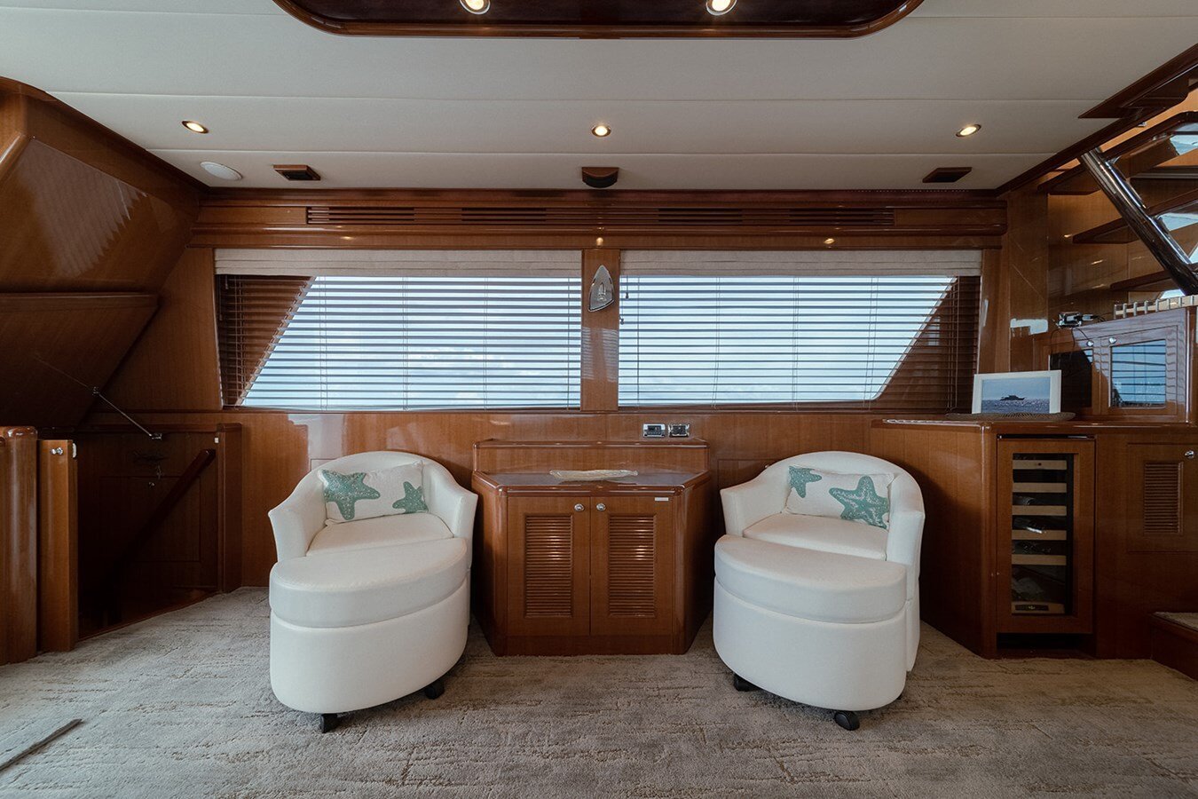 2013-hampton-yachts-68-9-d8f96c