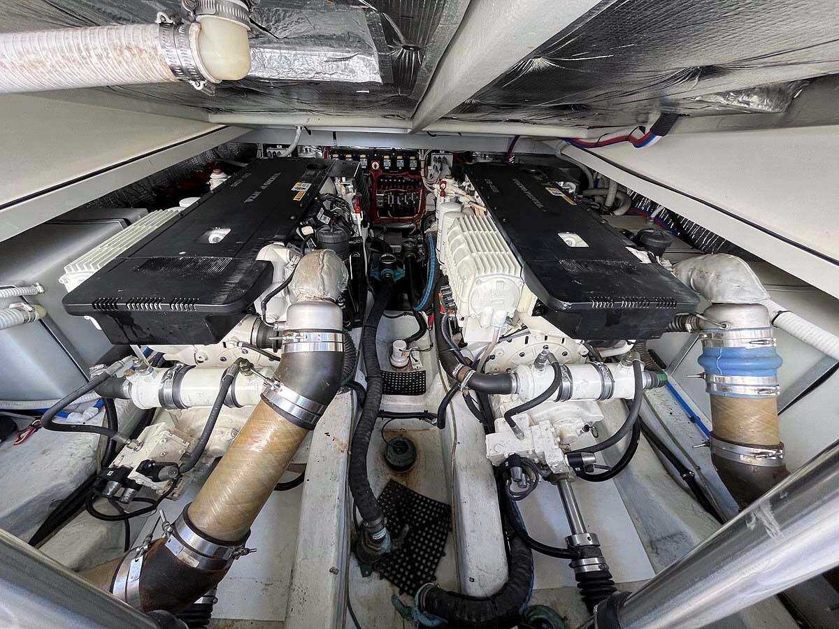 2013-hunt-yachts-36-6-4948f9