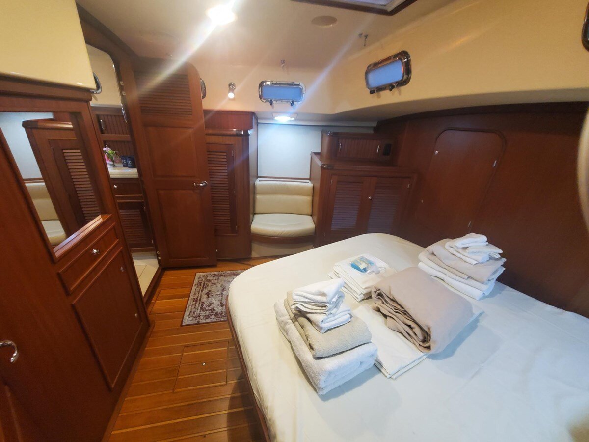 2013-island-packet-yachts-51-7-5ee54f