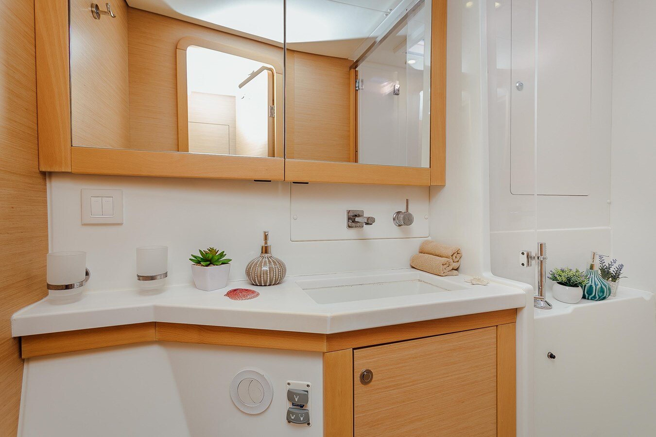 2013-lagoon-47-18a0c9