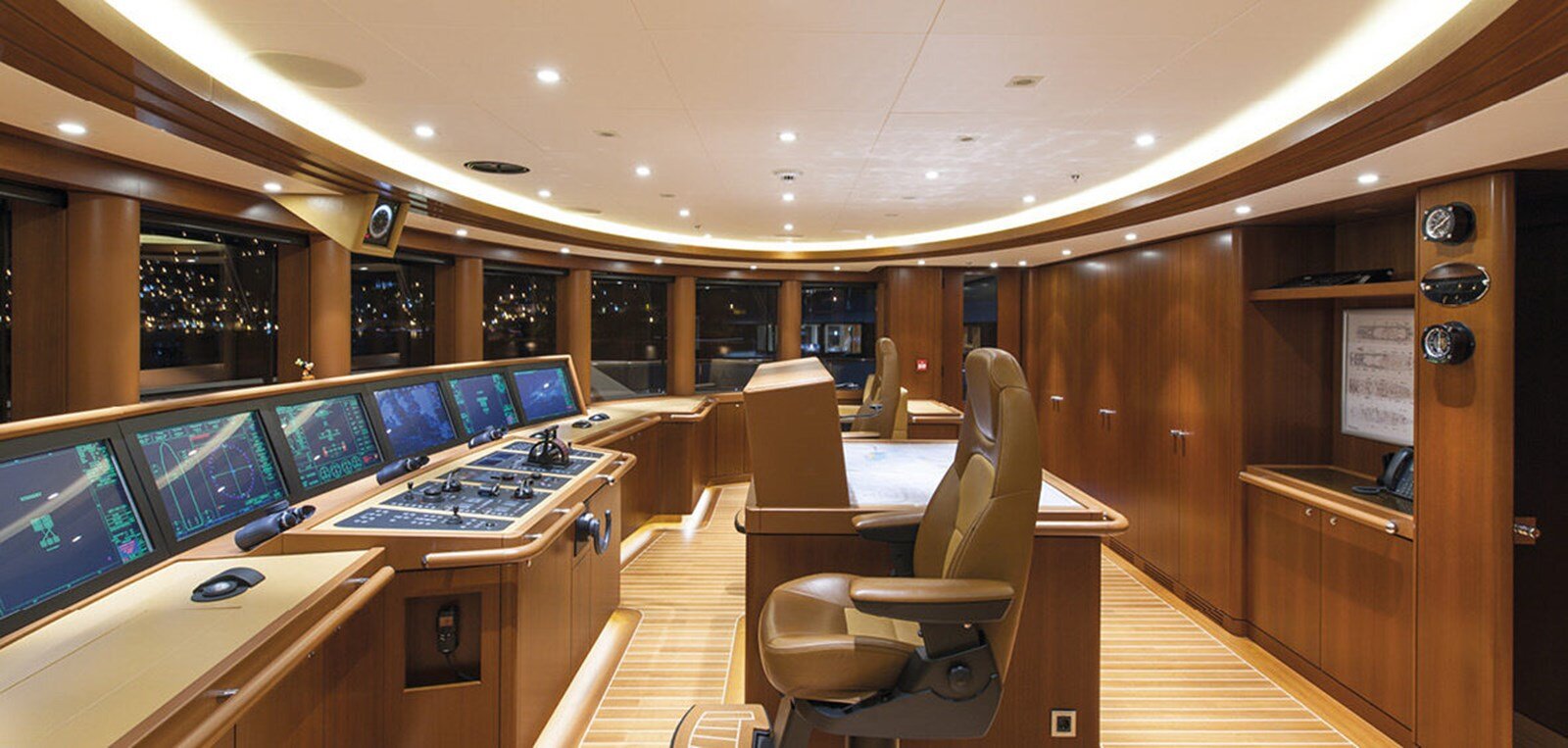 2013-lurssen-279-3-d85707