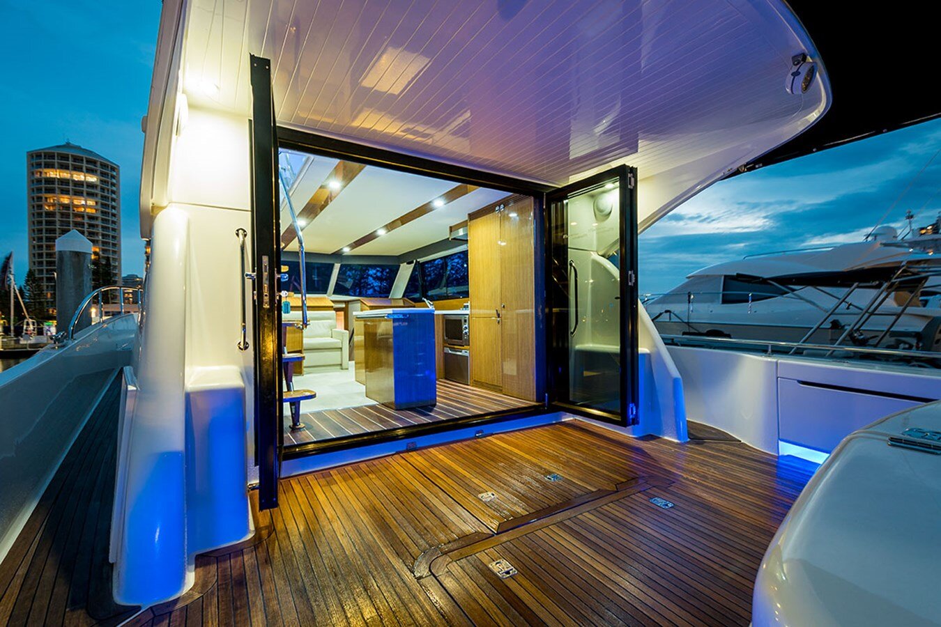 2013-maritimo-52-6-83a2d6