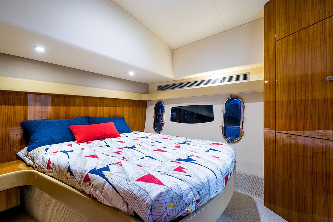 2013-maritimo-55-10-4d082c