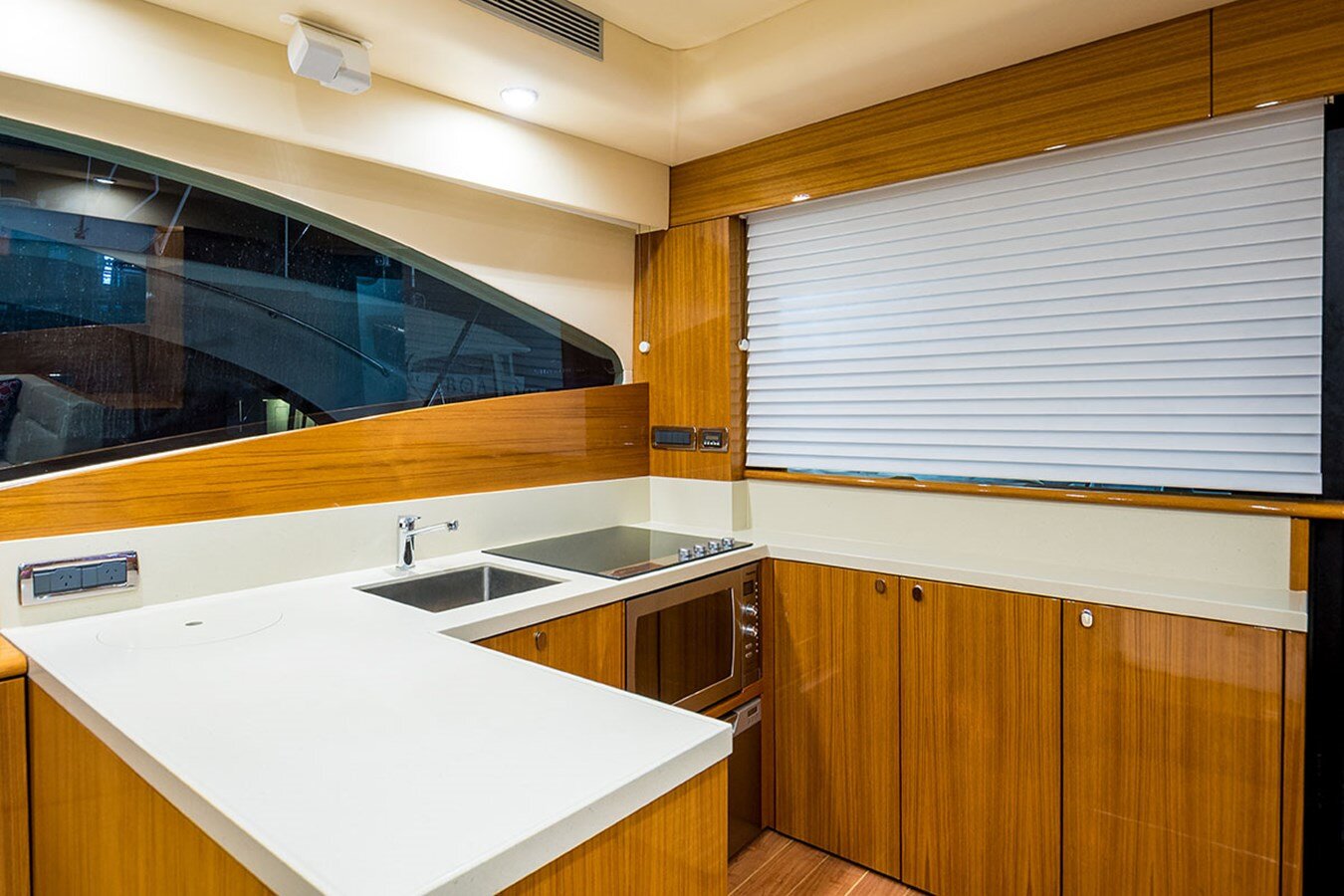 2013-maritimo-55-10-4d082c