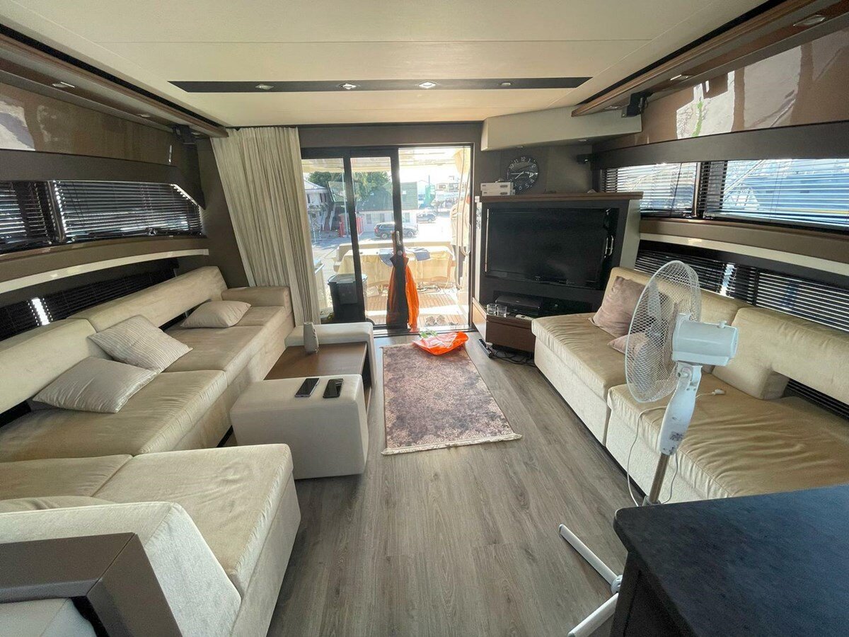 2013-marquis-63-1-8dbd75