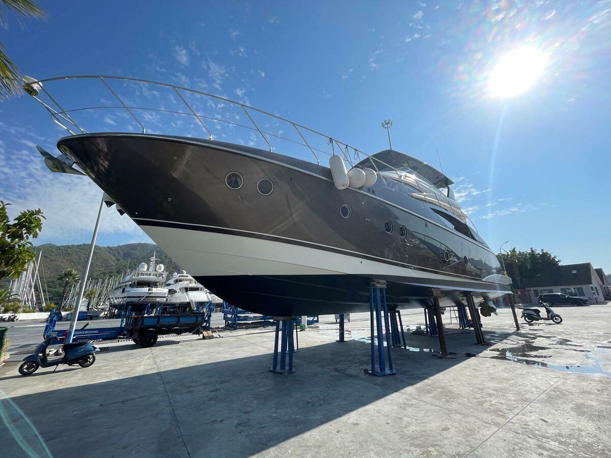 2013-marquis-63-1-8dbd75