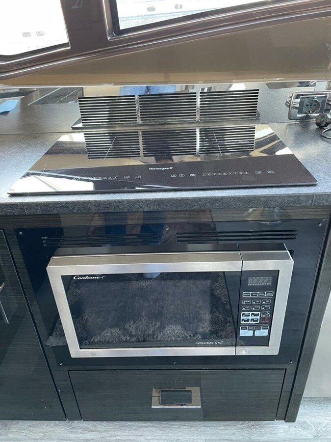 2013-marquis-63-1-8dbd75