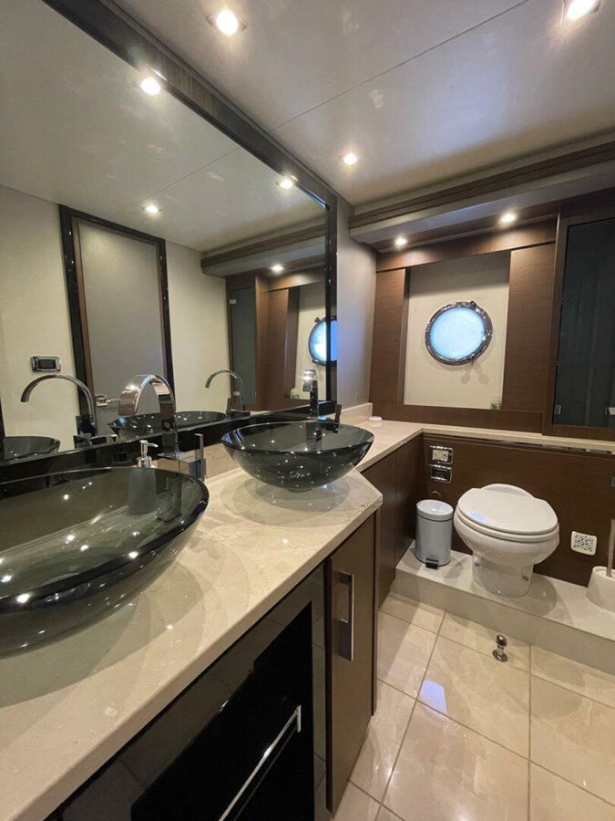 2013-marquis-63-1-8dbd75