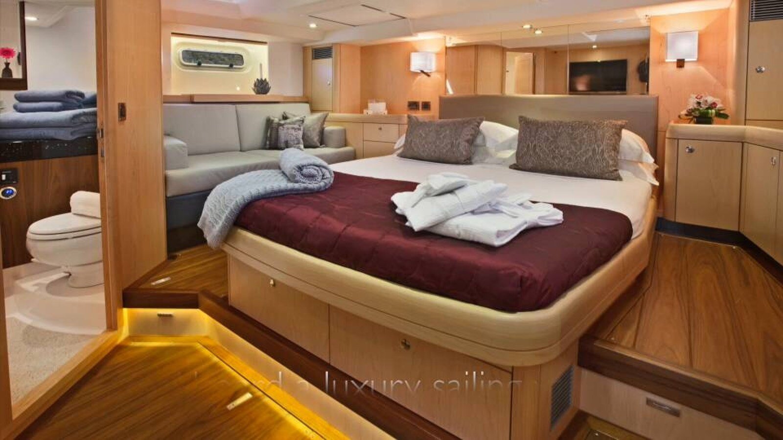 2013-oyster-yachts-63-1e2064