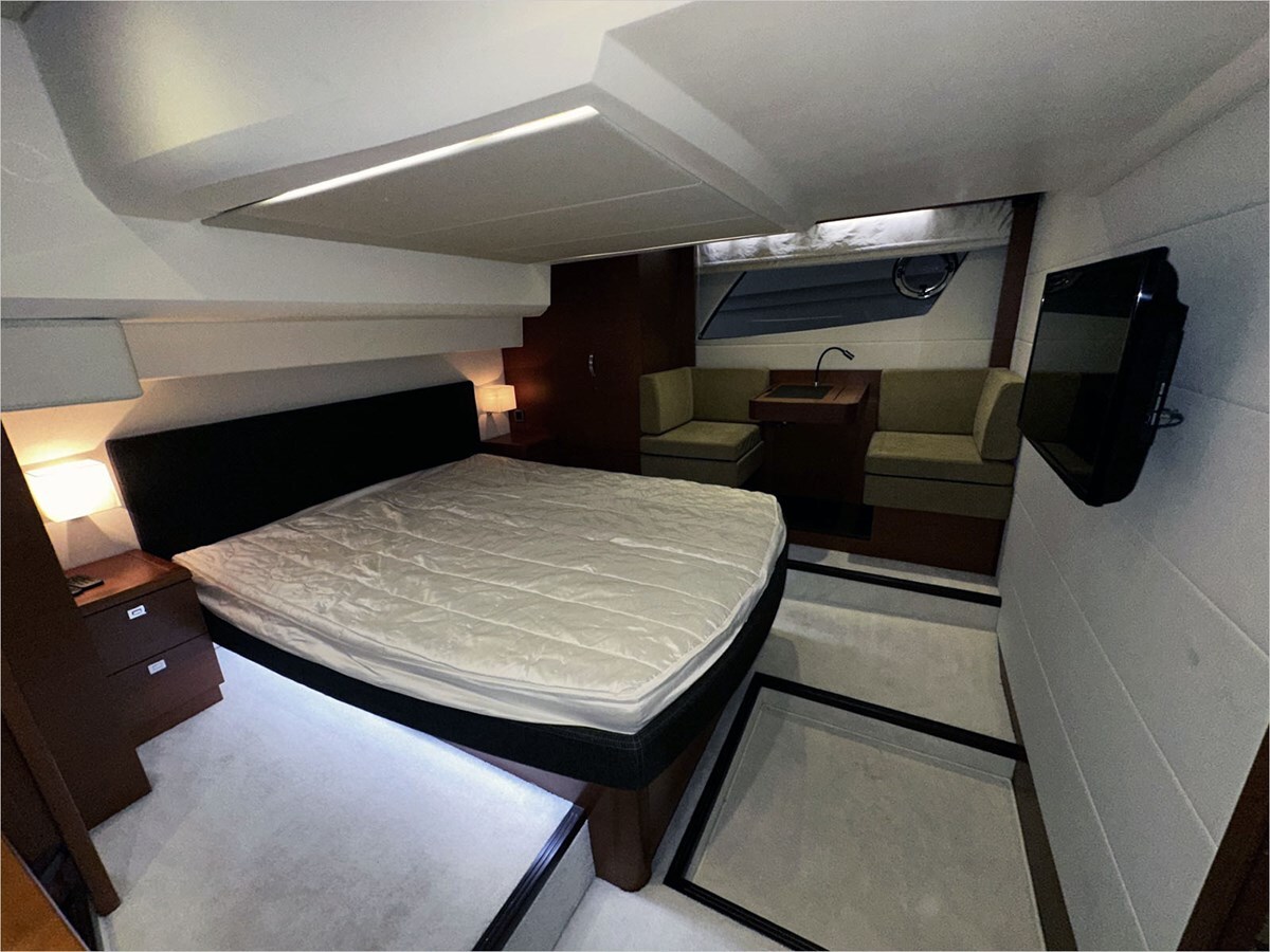 2013-prestige-50-1-c52e78