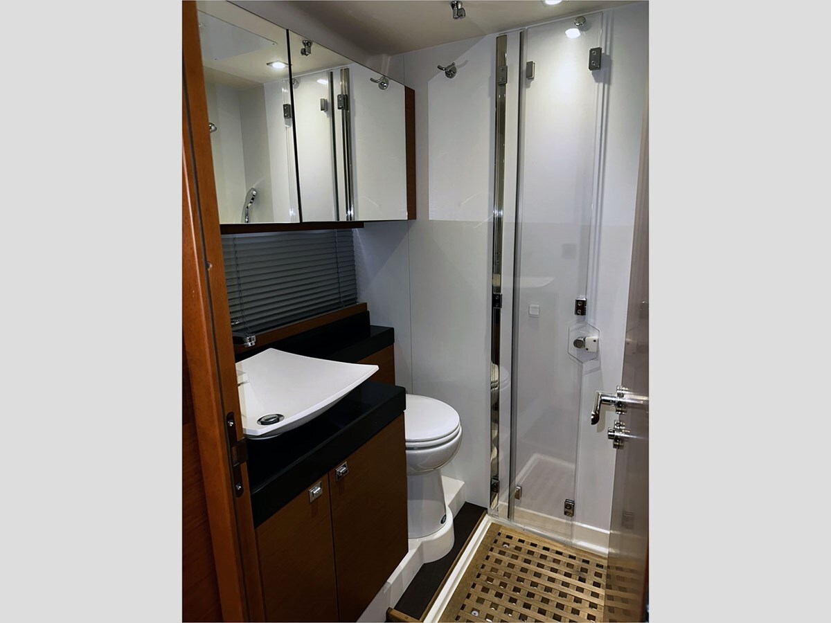 2013-prestige-50-1-c52e78