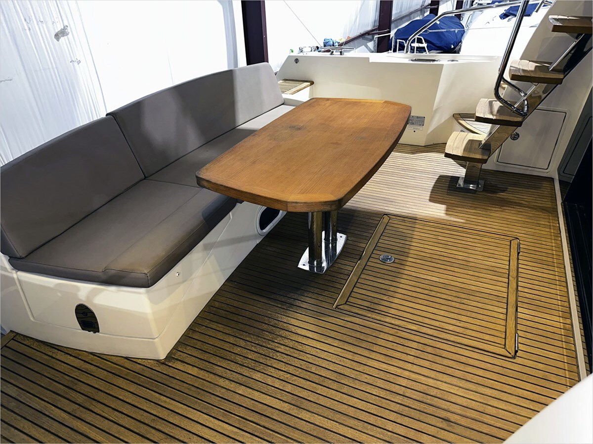 2013-prestige-50-1-c52e78