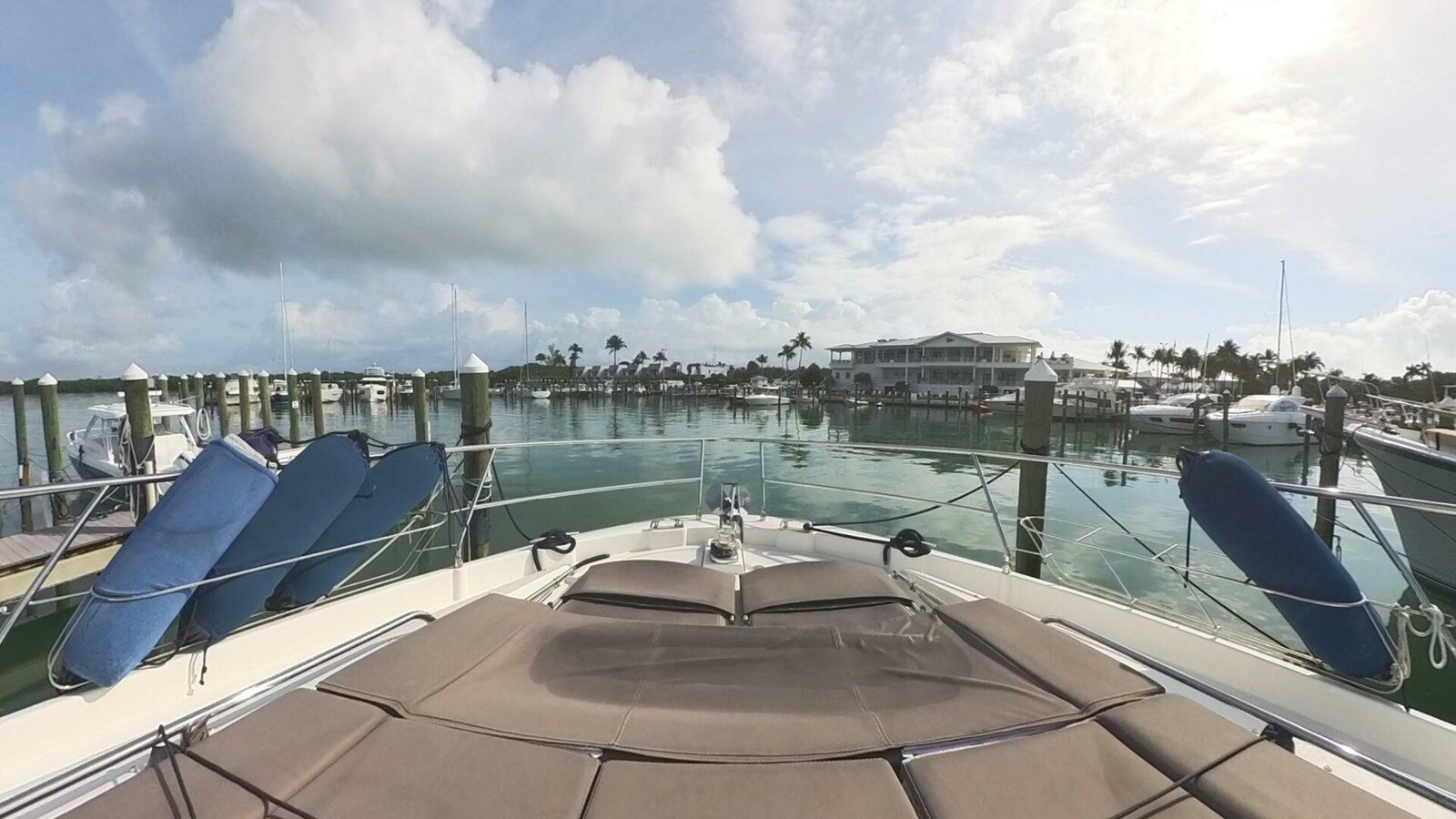 2013-prestige-62-4e2072