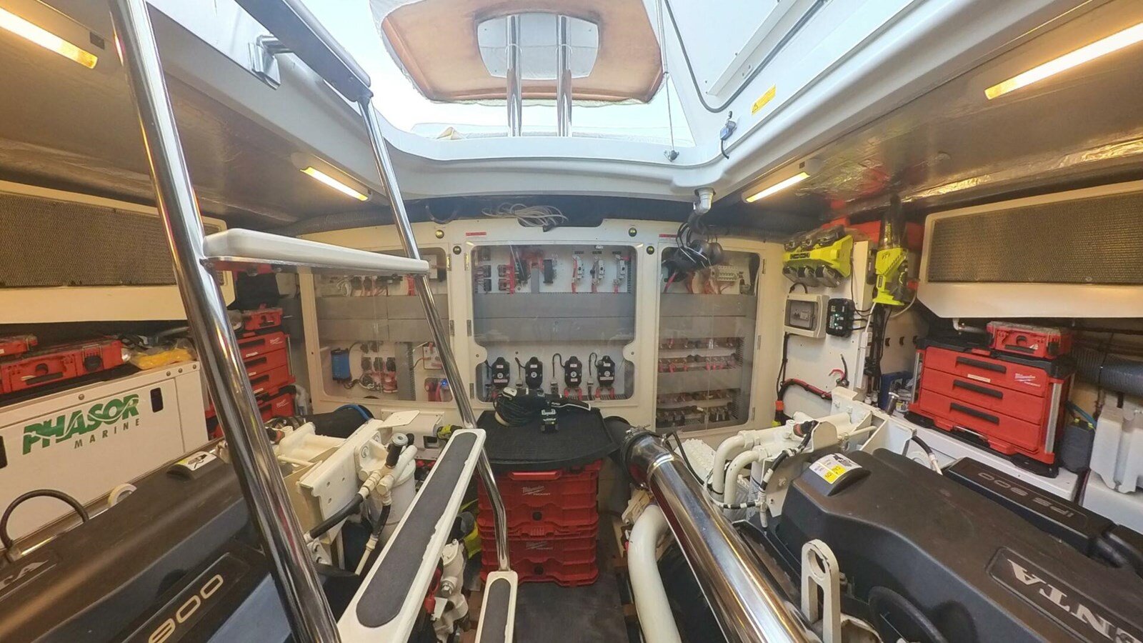 2013-prestige-62-4e2072