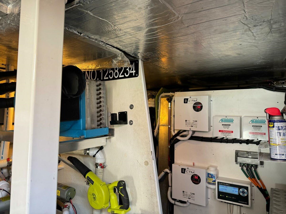 2013-prestige-62-4e2072