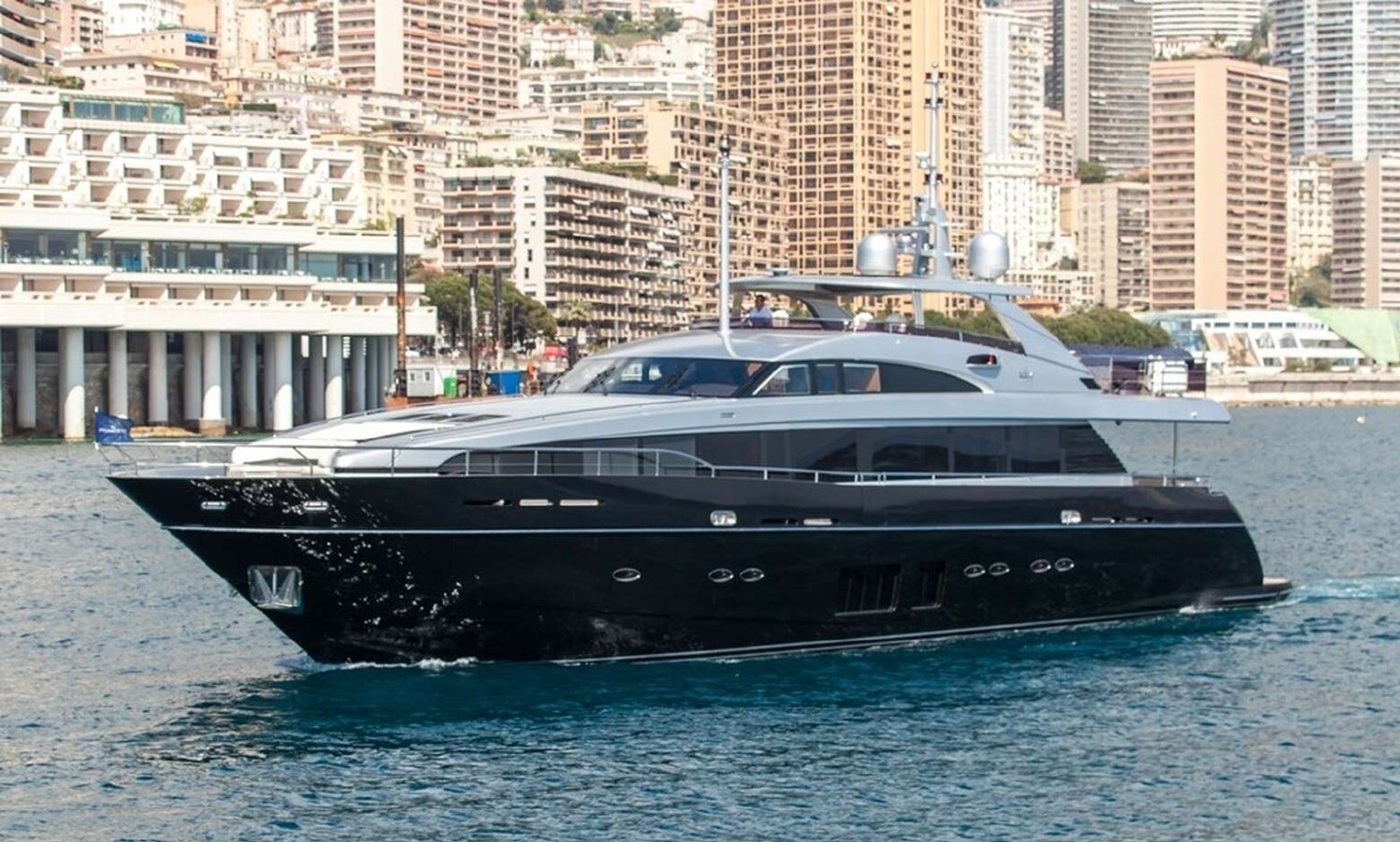 2013-princess-yachts-105-9d2c4a