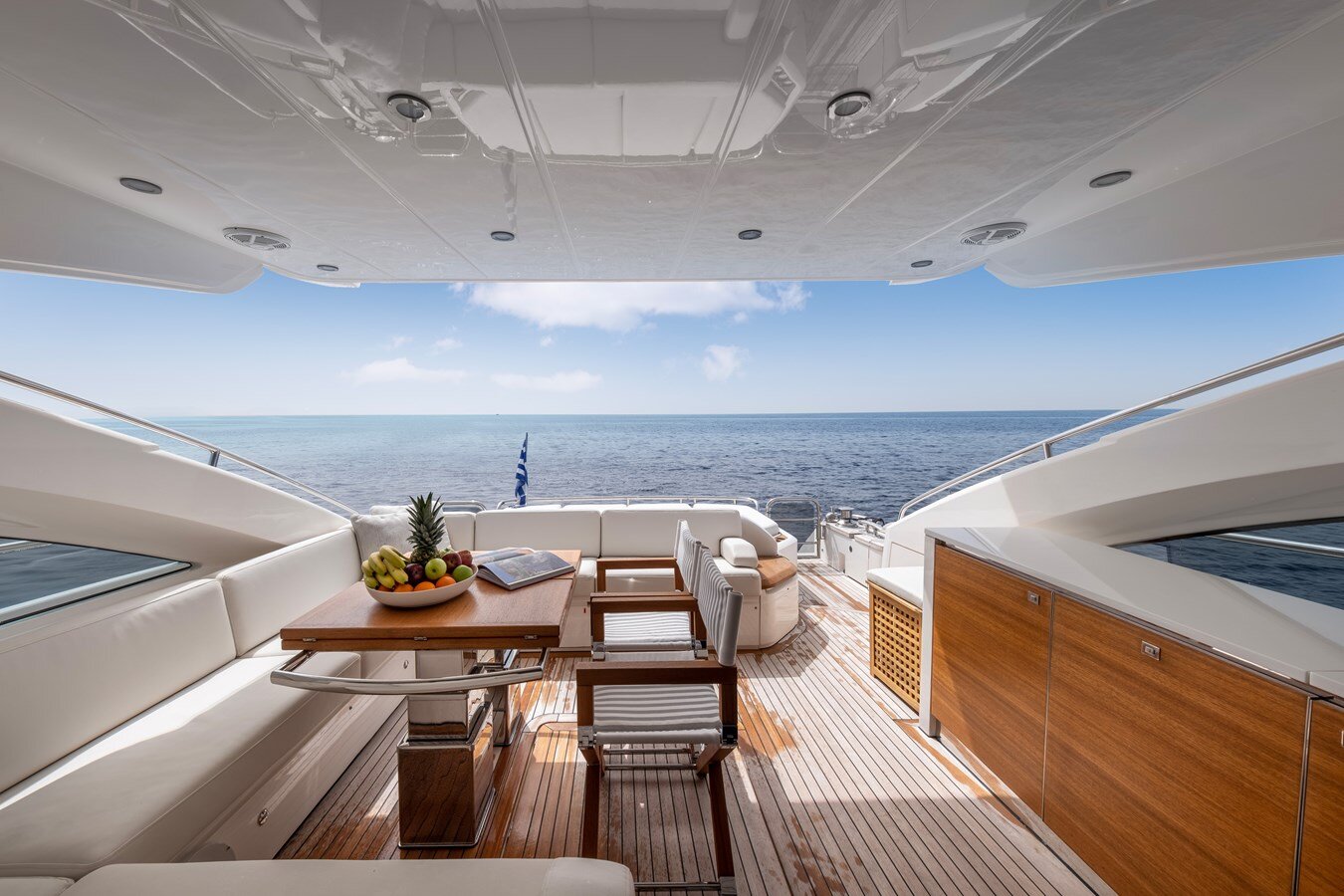 2013-princess-yachts-71-4-26aa9a