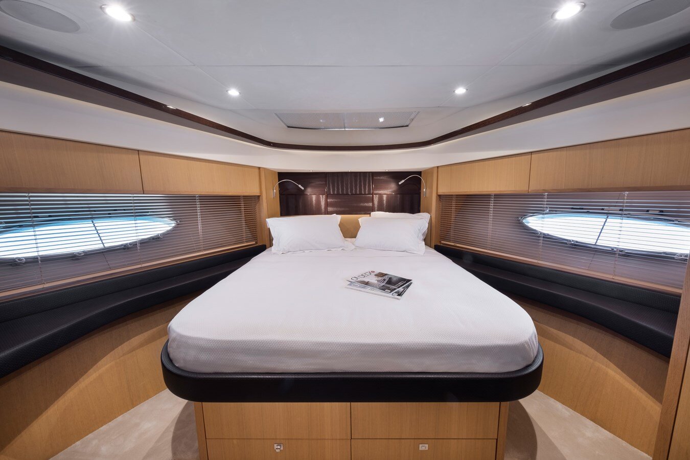 2013-princess-yachts-71-4-26aa9a