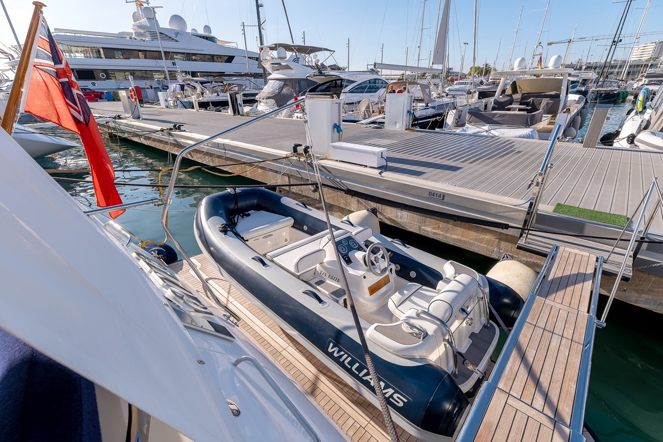 2013-princess-yachts-74-1-7374f7