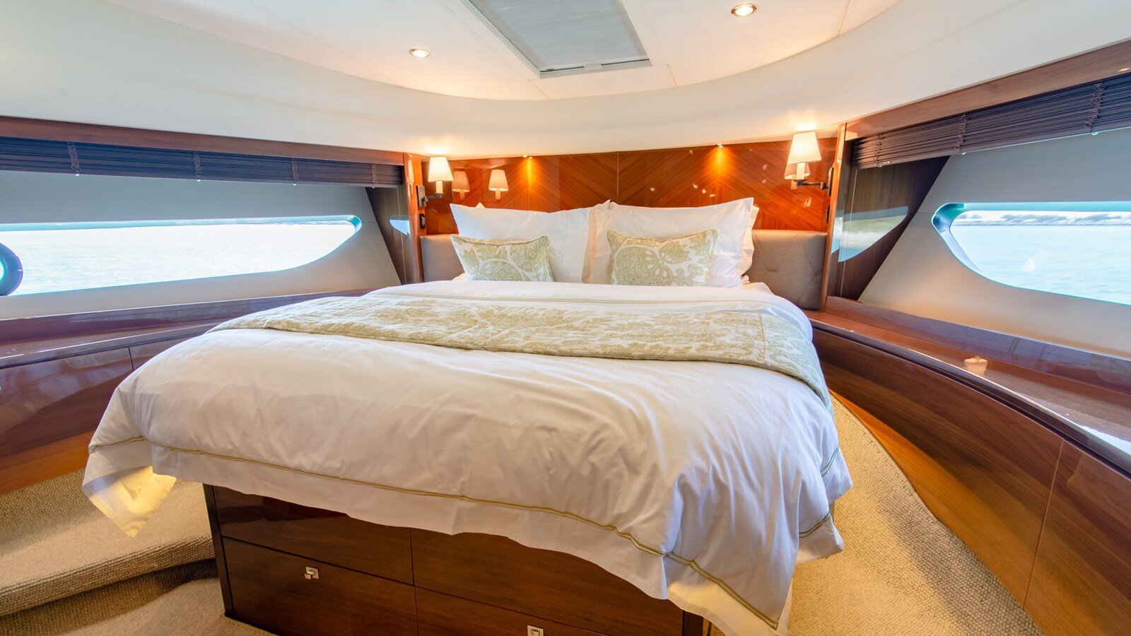 2013-princess-yachts-83-7-f0cef4