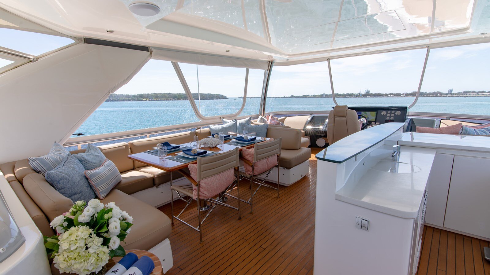 2013-princess-yachts-83-7-f0cef4