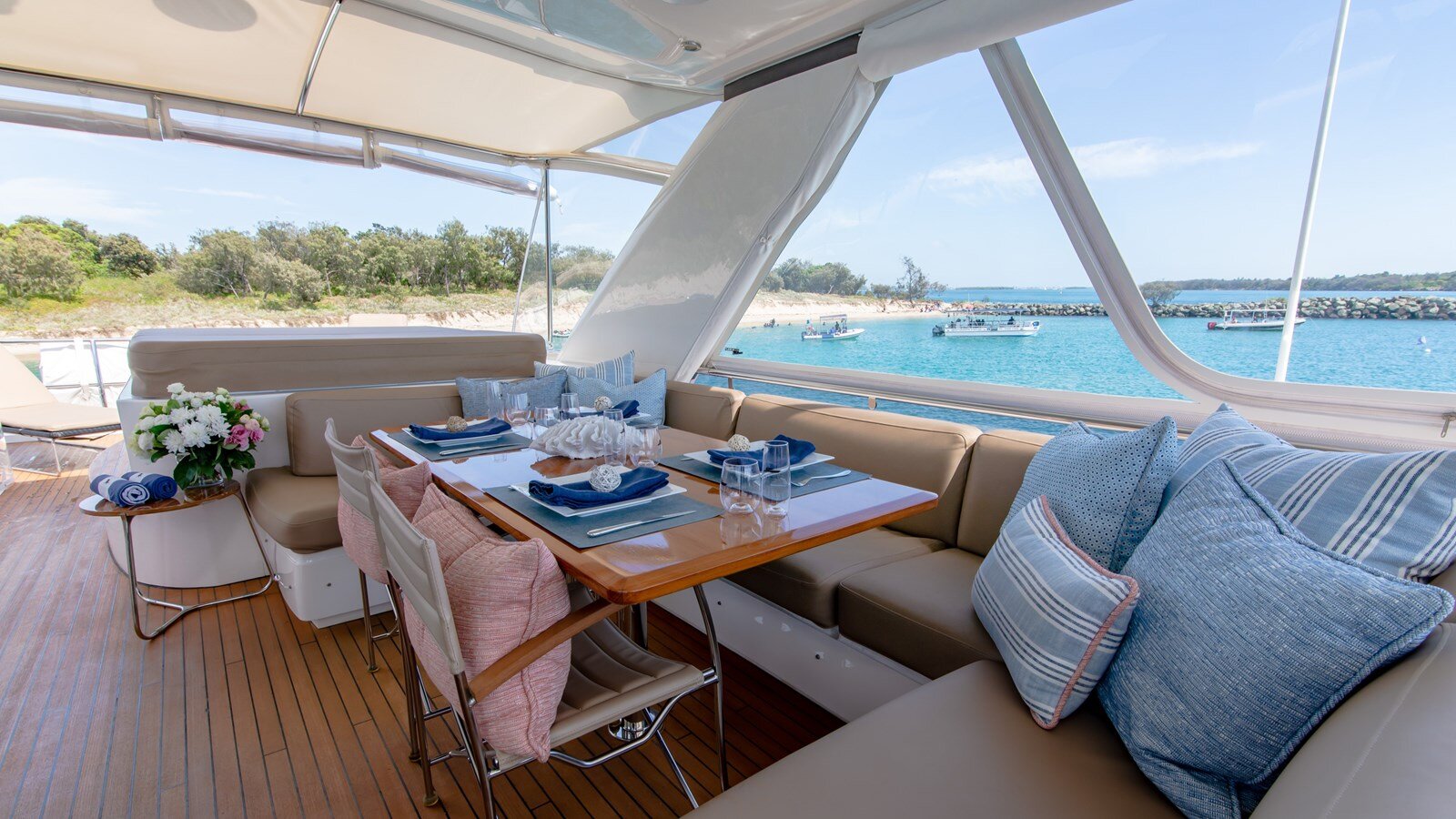 2013-princess-yachts-83-7-f0cef4