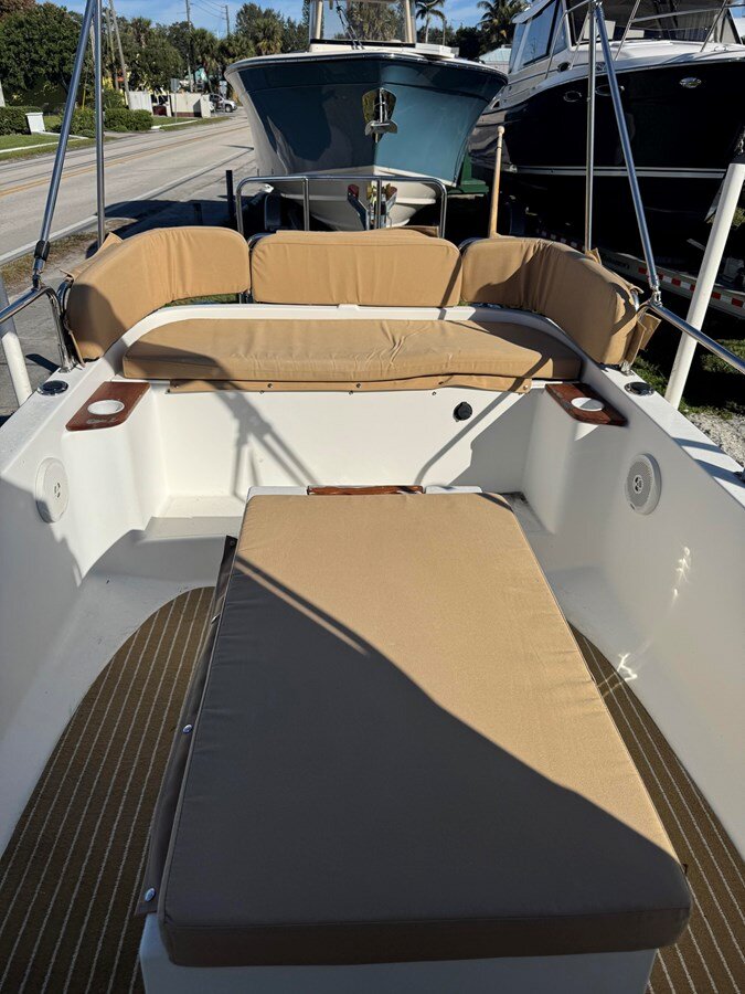 2013-ranger-tugs-21-d655de