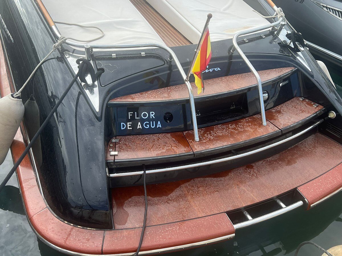 2013-riva-44-82a49e