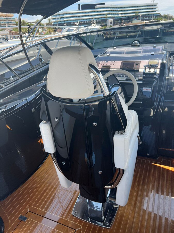 2013-riva-44-82a49e