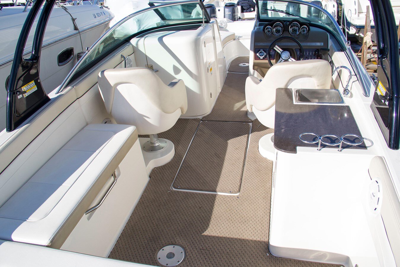 2013-sea-ray-28-c8e1b9