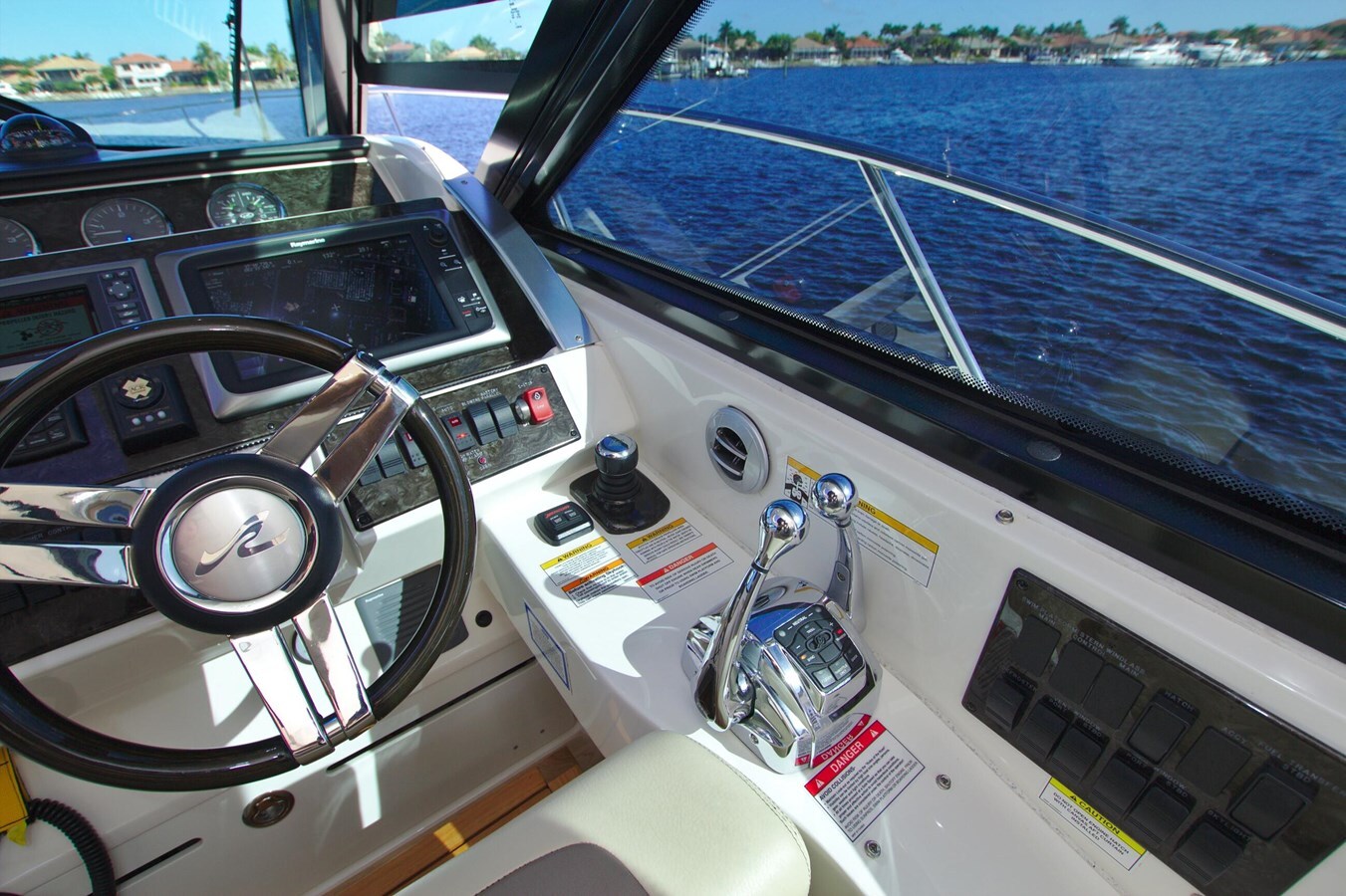 2013-sea-ray-45-4ef00a