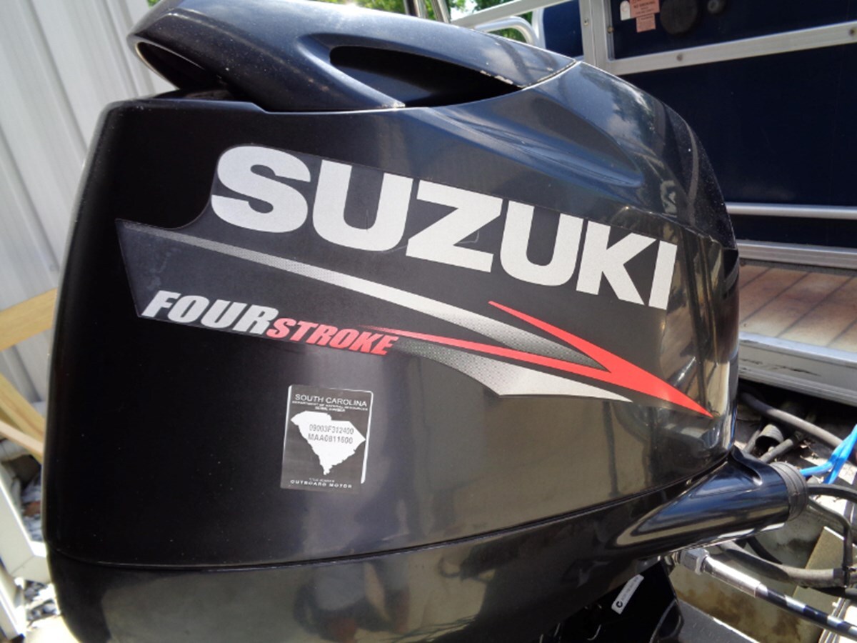 2013-south-bay-pontoons-22-7bcd34