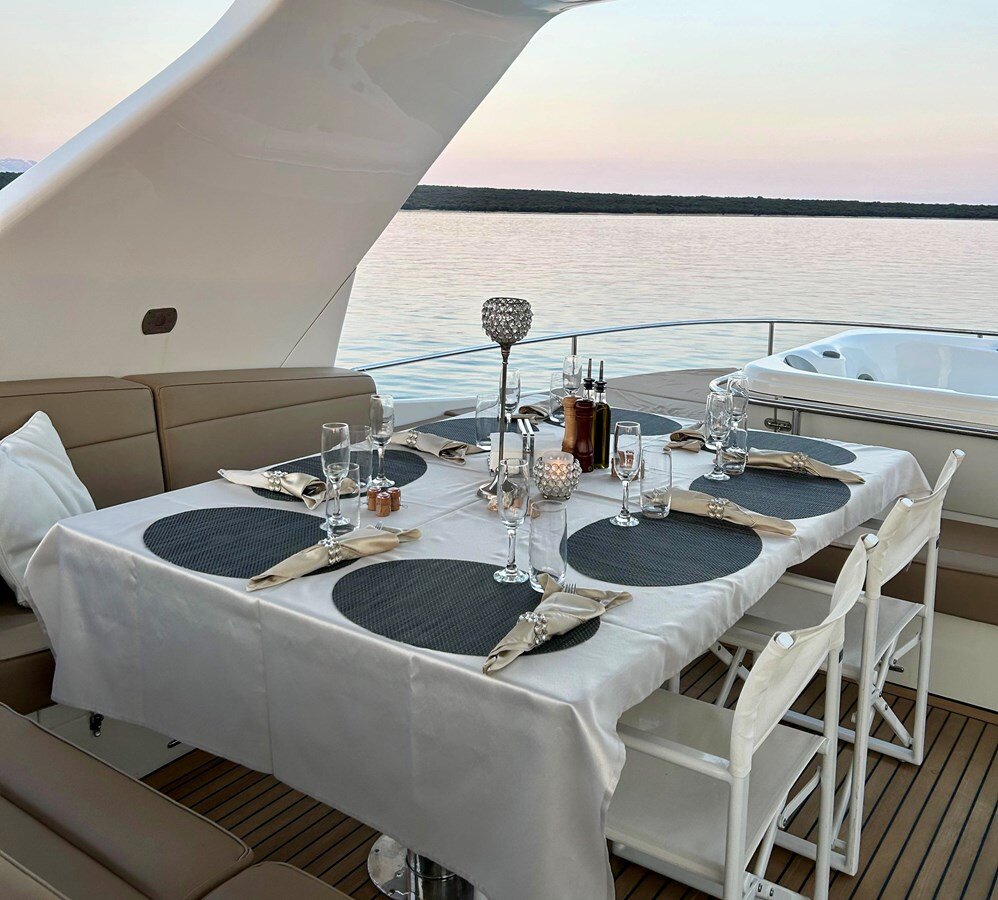 2013-sunreef-yachts-70-3-96a988