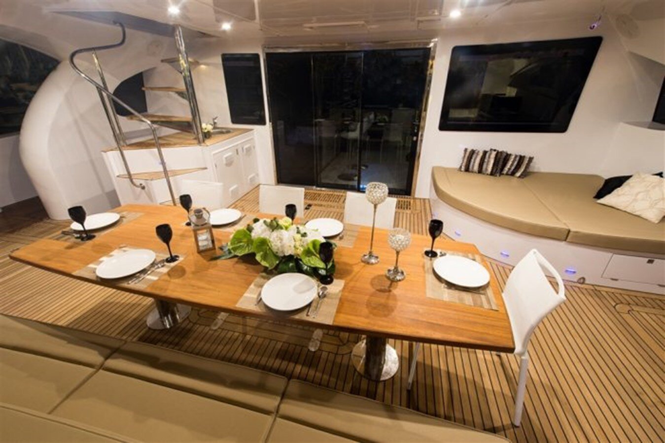 2013-sunreef-yachts-70-3-96a988